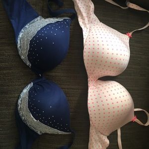 Victoria’s Secret bra lot 34D
